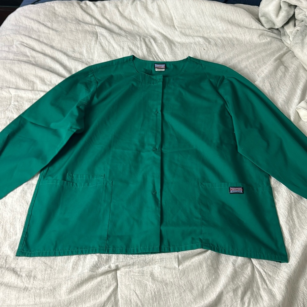 Nursing long sleeve scrub top Cherokee workwear green size large